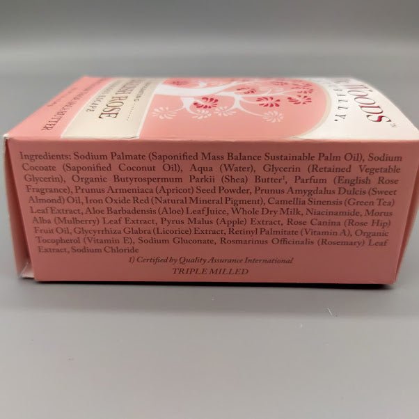 Bar Soap Skin Lightening Rose 5.25 OZ de Dr. Woods — etiqueta del producto (foto de archivo)